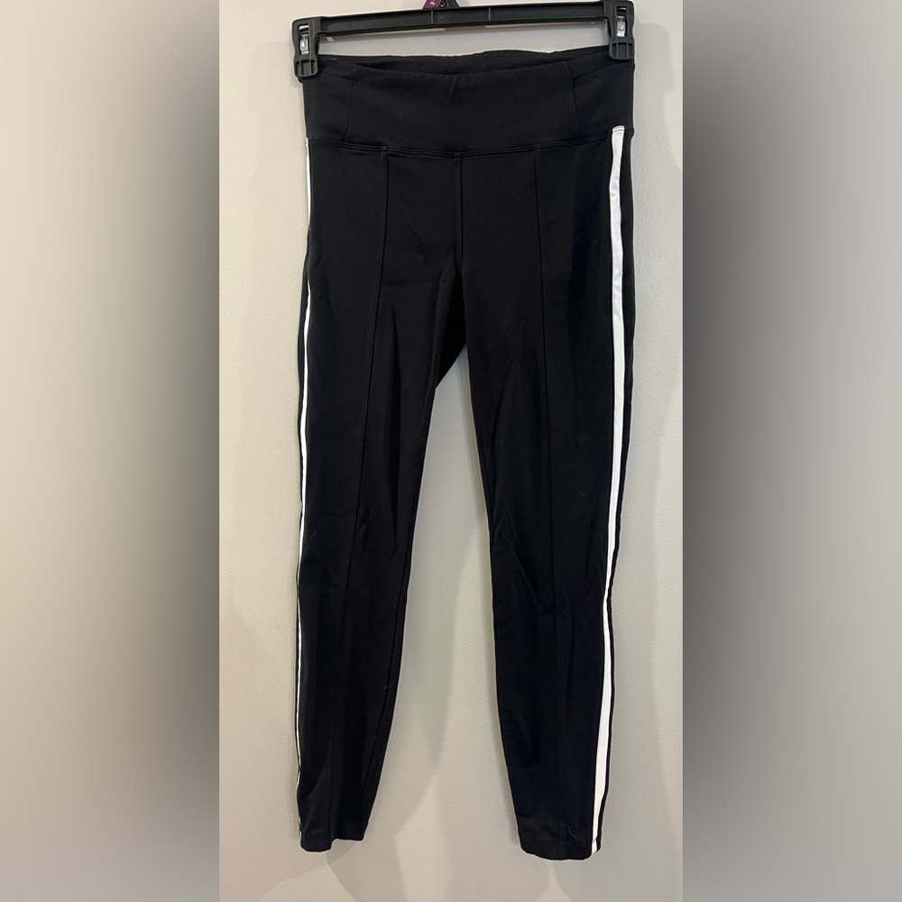 ATHLETA legging size small 7/8 length